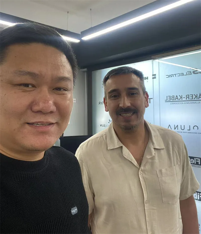 honghu business visiting